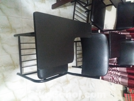 রাইটিং চেয়ার